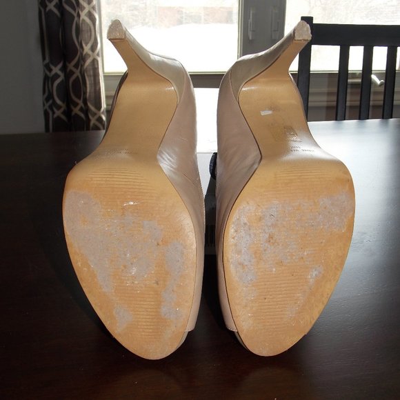 Size 10M Nine West Heels - Picture 5 of 8